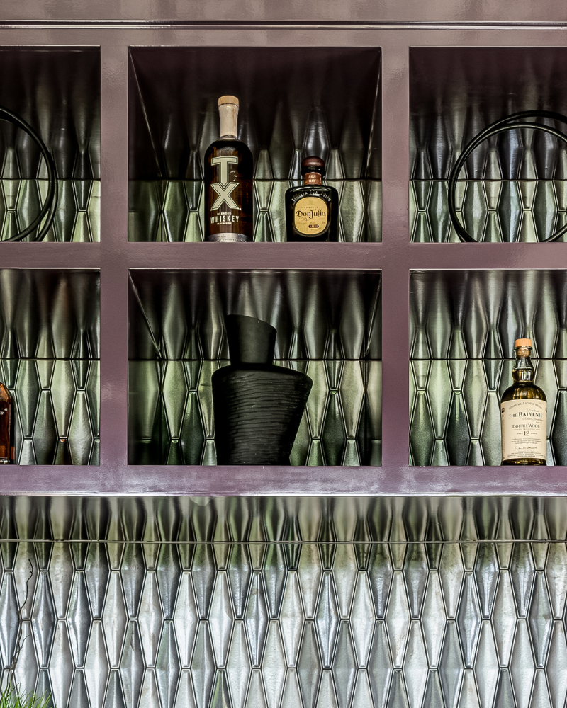 Noir Etched Opaque Vase – Black