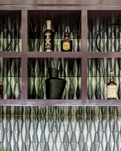 Noir Etched Opaque Vase – Black